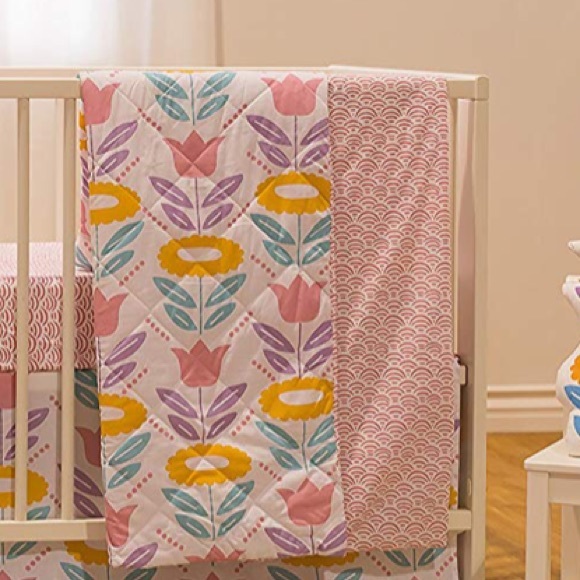 Like New Poppi Living Floral Crib Comforter! - Picture 5 of 5